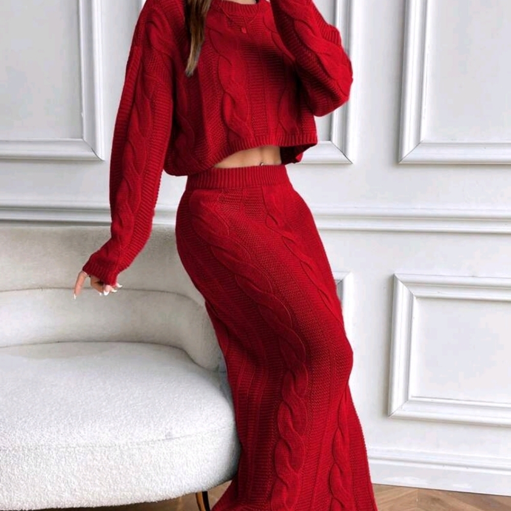 Chunky Cable Knit Crew Neck Loose Short Sweater + Cable Knit Long Skirt Set - Picture 5 of 6